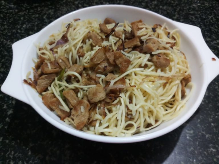 सोया चाॉमिन / Soya Chowmin