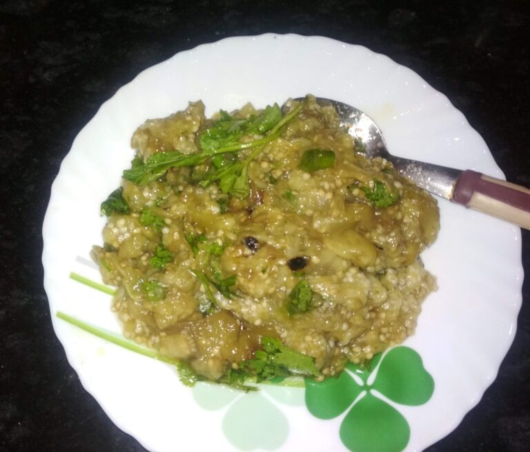 आग पर पका बैगन का चोखा / Baigan ka chokha / Baigan ka bharta